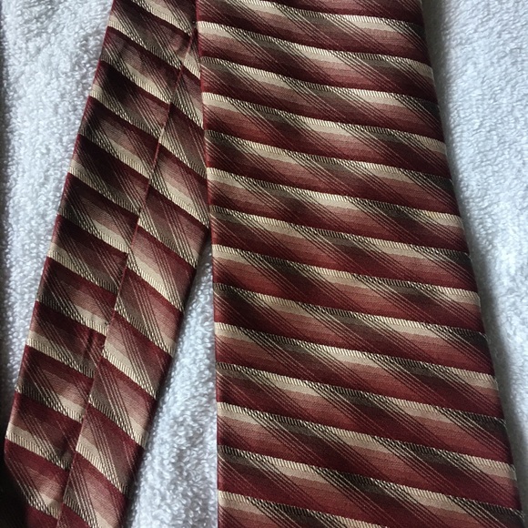 Bugatti tie - Picture 6 of 7